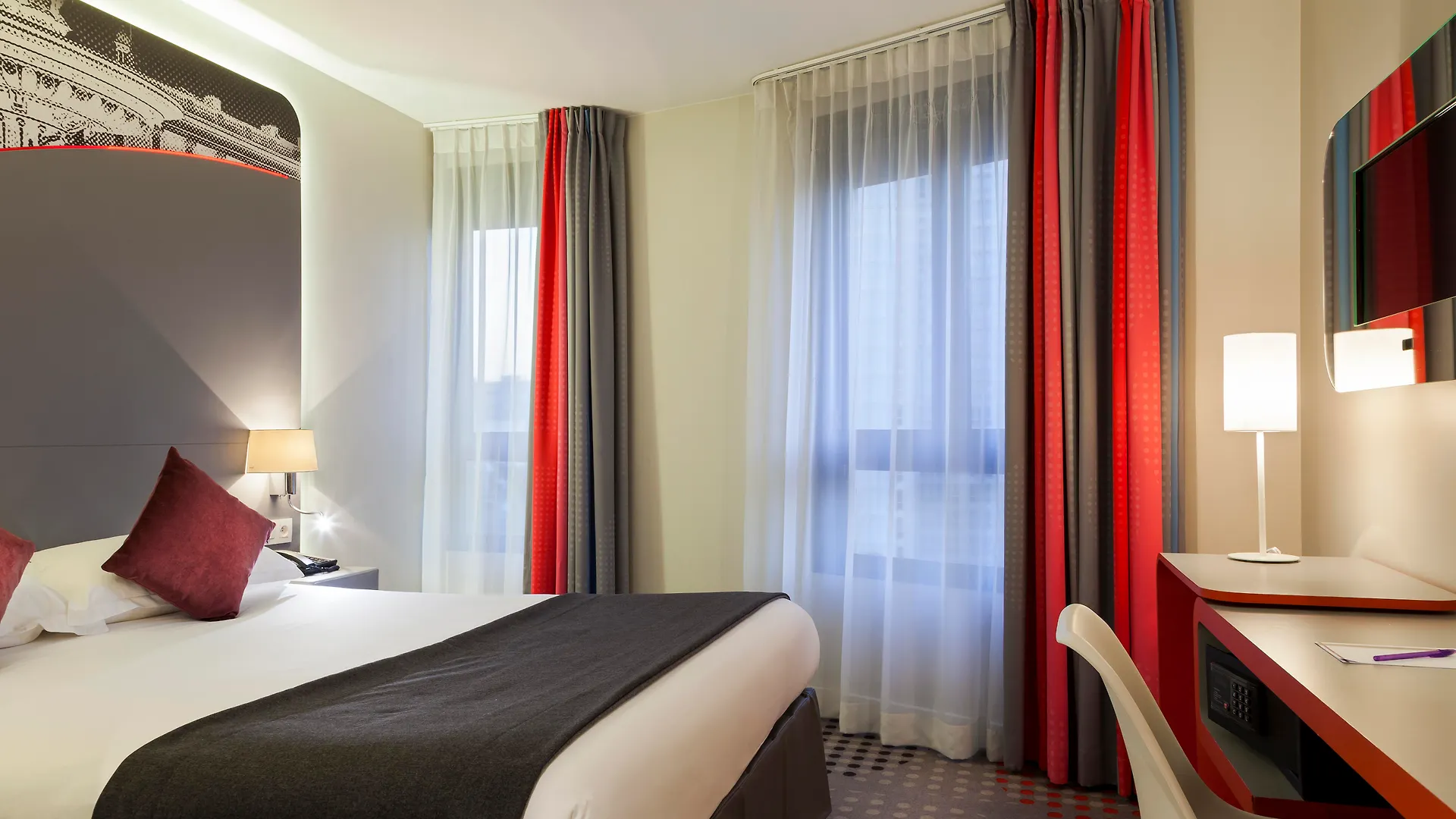 Design Place D'italie فندق